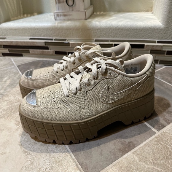 Air Jordan 1 Brooklyn Low - Picture 1 of 6